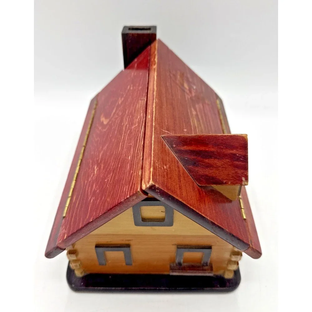 Vintage Cabin Sewing Box/Stash Box/Bank 10”X6.5”X6.5” AA Importing, Taiwan